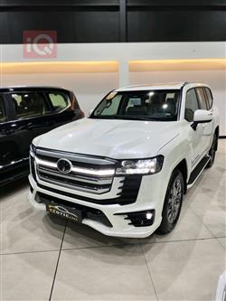 تۆیۆتا لاند کروزەر